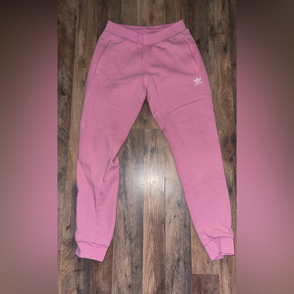 PINK ADIDAS SWEATPANTS 💗